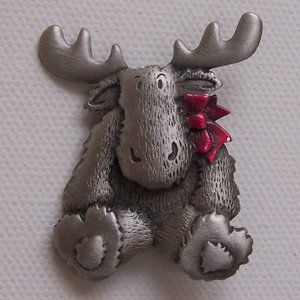 Christmas or Holiday Pewter Moose Decorative Pin